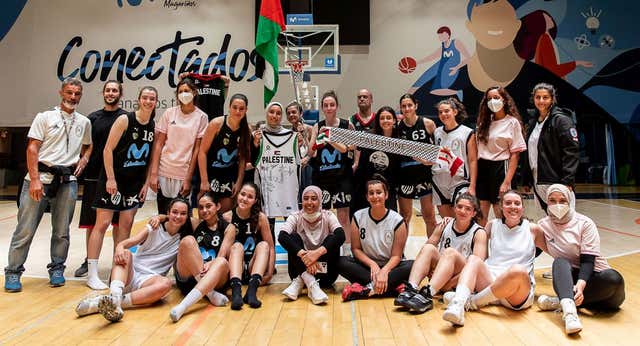 Las violencias machistas que combate con canastas el equipo de refugiadas que se enfrentó al Movistar Estudiantes