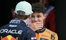 La peineta de Lando Norris resume su frustración con Max Verstappen: «Con él es chocar o no adelantar»