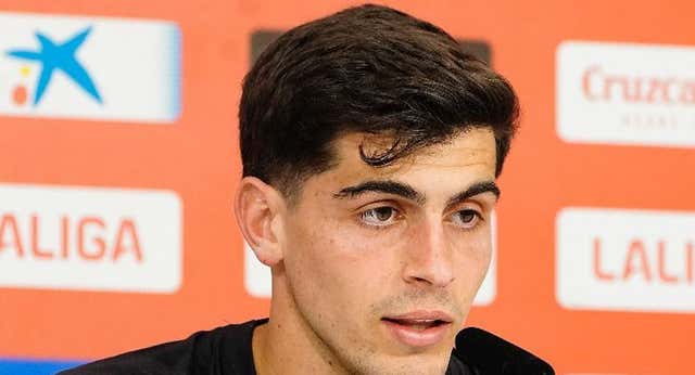 Juanlu se choca con la dura realidad en Nervión: “Yo me crie en un Sevilla campeón”