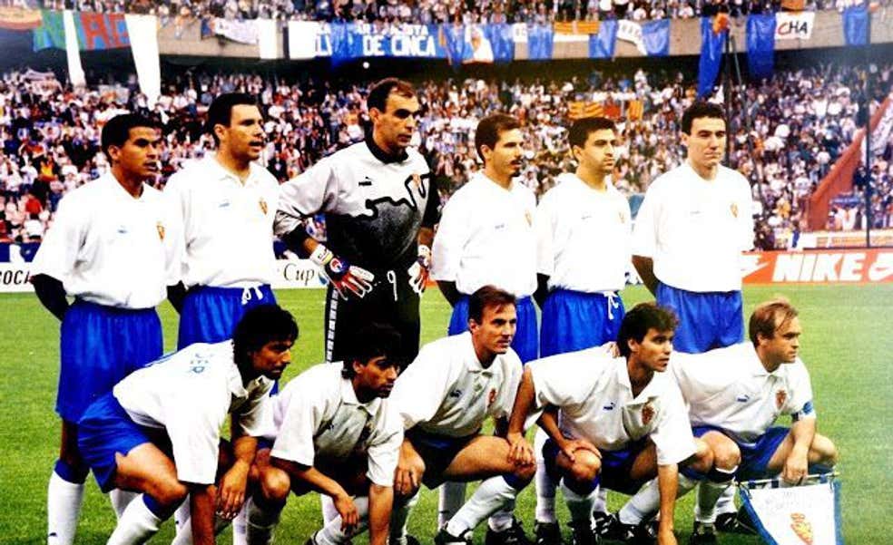 La Recopa ganada por el Zaragoza al Arsenal cumple 30 años: quiénes fueron y qué han hecho después los 'Héroes de París'
