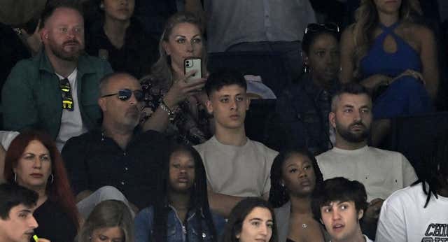 Una carta a corazón abierto de Arda Güler explica el runrún de Ancelotti con su entorno: «Mamá estaba llorando, papá dijo: ‘¿Por qué no te dejó lanzar?’»
