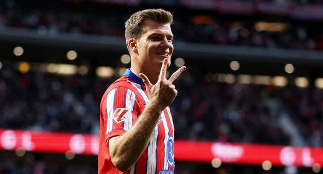 Sorloth es un ciclón y se lleva por delante a la Real Sociedad en una noche de récord: hat-trick en 11 minutos y póker en en 30 minutos