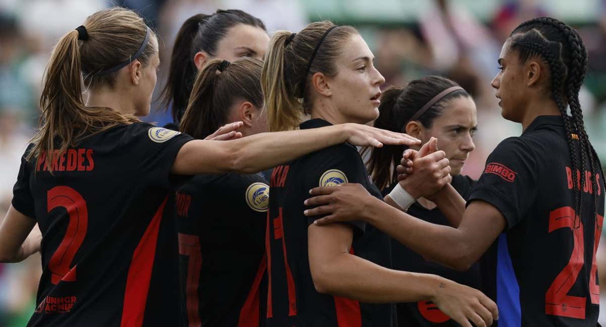 Alexia Putellas celebrando uno de sus dos goles al Betis.