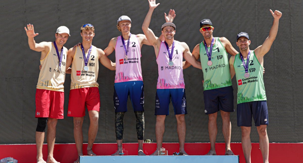 Podio VW Beach Pro Tour Futures.