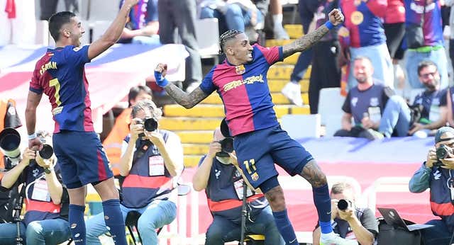 Una remontada feroz deja al Barça con LaLiga a tiro