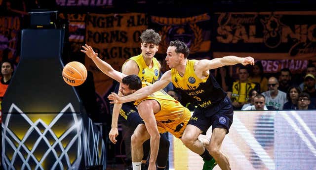 La Laguna Tenerife se vuelve de vacío tras perder el bronce de la BCL ante el AEK
