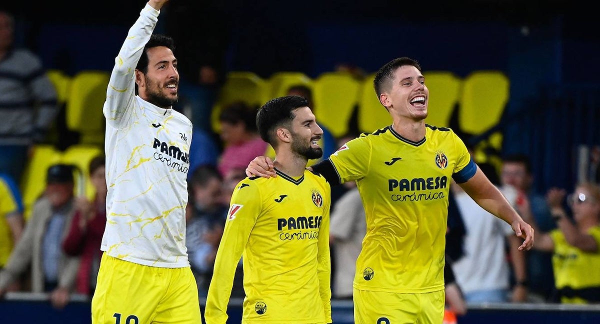 El Villarreal celebra la victoria.