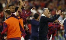 Joaquín Caparrós consigue que el Sevilla sea “un equipo”... pero pide responsabilidad: “Tenemos que reflexionar cuando termine”