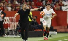 El himno del Sevilla mete en un brete a Diego Martínez en el día que Las Palmas se acercó al abismo: "Es una noche muy dura"