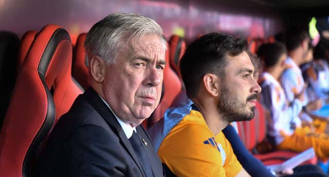 Ancelotti no descarta la continuidad de Modric: «Tendrán tiempo de tomar la decisión adecuada»