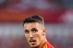Grimaldo se deja querer por el Real Madrid y por su jefe Xabi Alonso: «Es un orgullo»