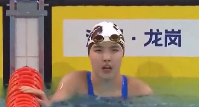 Yu Zidi, después de ser segunda en los 200 estilos en el campeonato chino.