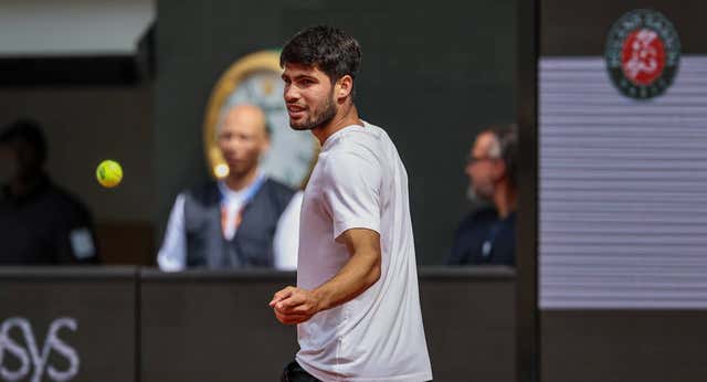 Carlos Alcaraz debutará en Roland Garros ante Nishikori y evita a Sinner, Zverev y Djokovic hasta la final