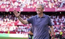 Joaquín Caparrós no cierra la puerta al Sevilla del futuro... pero se prepara para sus vacaciones: “Luego a Punta a comer mis buenas coquinas”