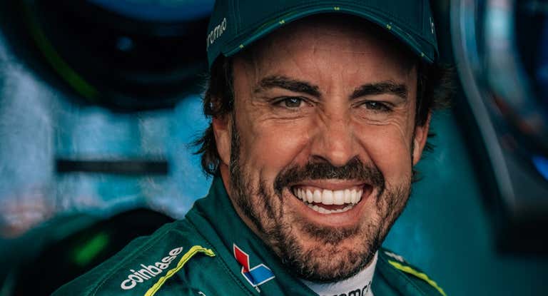 Alonso, eufórico en Mónaco.