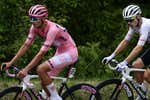 Una caída perjudica a Ayuso, que ya está a casi minuto y medio de Del Toro en la general del Giro