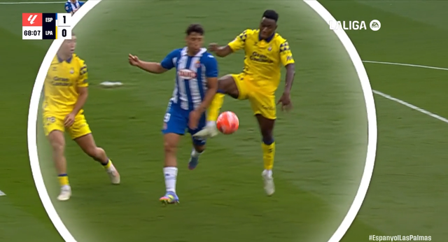 El polémico penalti que empezó a salvar al Espanyol y que no entiende Mateu Lahoz: “Estas jugadas son del nuevo fútbol”