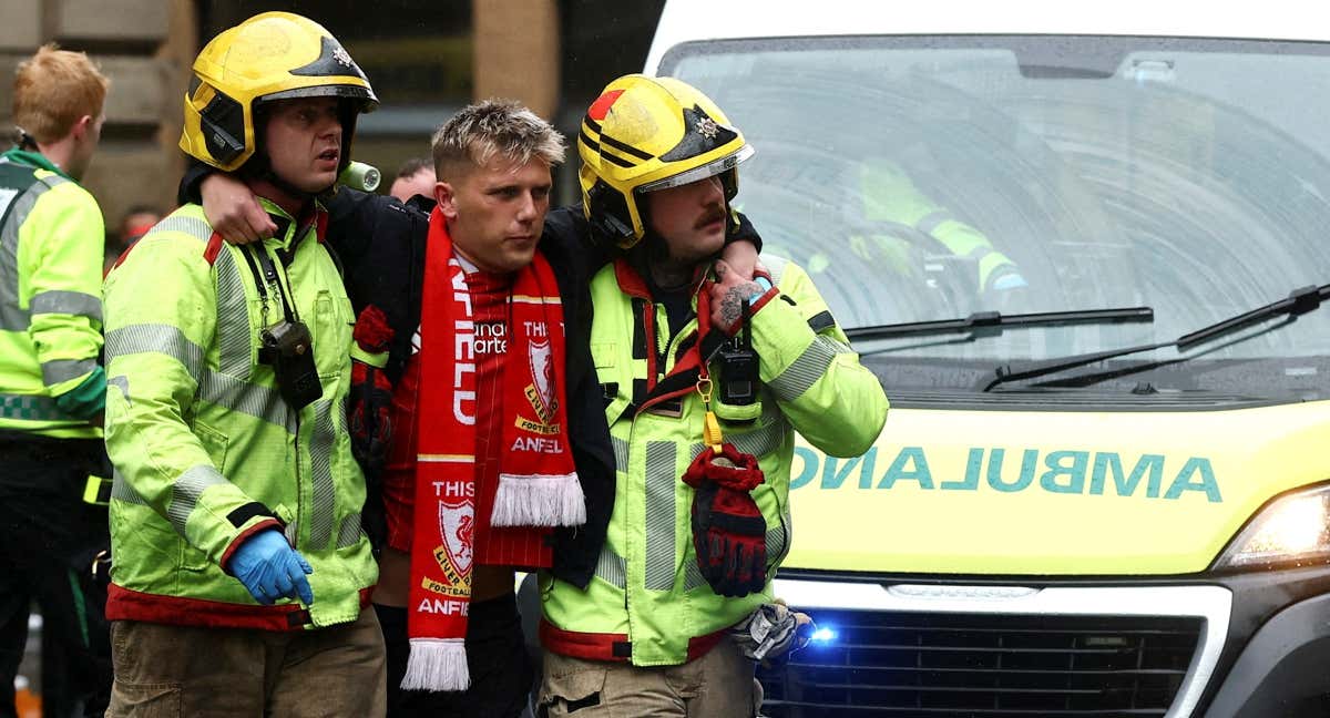 Uno de los heridos tras el atropello en Liverpool. /Reuters