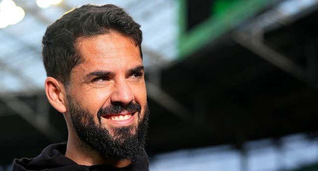 Ni 20 títulos bajan el listón de Isco para la final: «Entraríamos en el Olimpo del Betis»