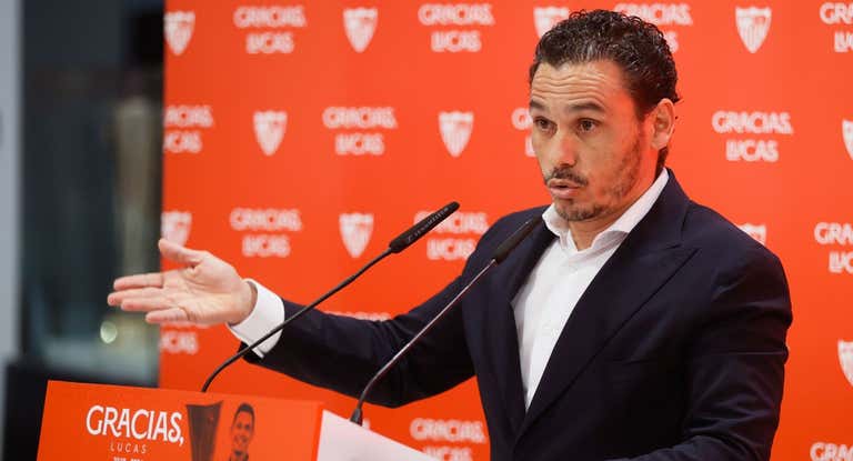 Del Nido Carrasco en la despedida de Lucas Ocampos del Sevilla.