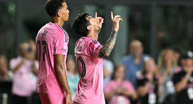 Messi calienta para el Mundial de clubes con dos golazos para aumentar su legado